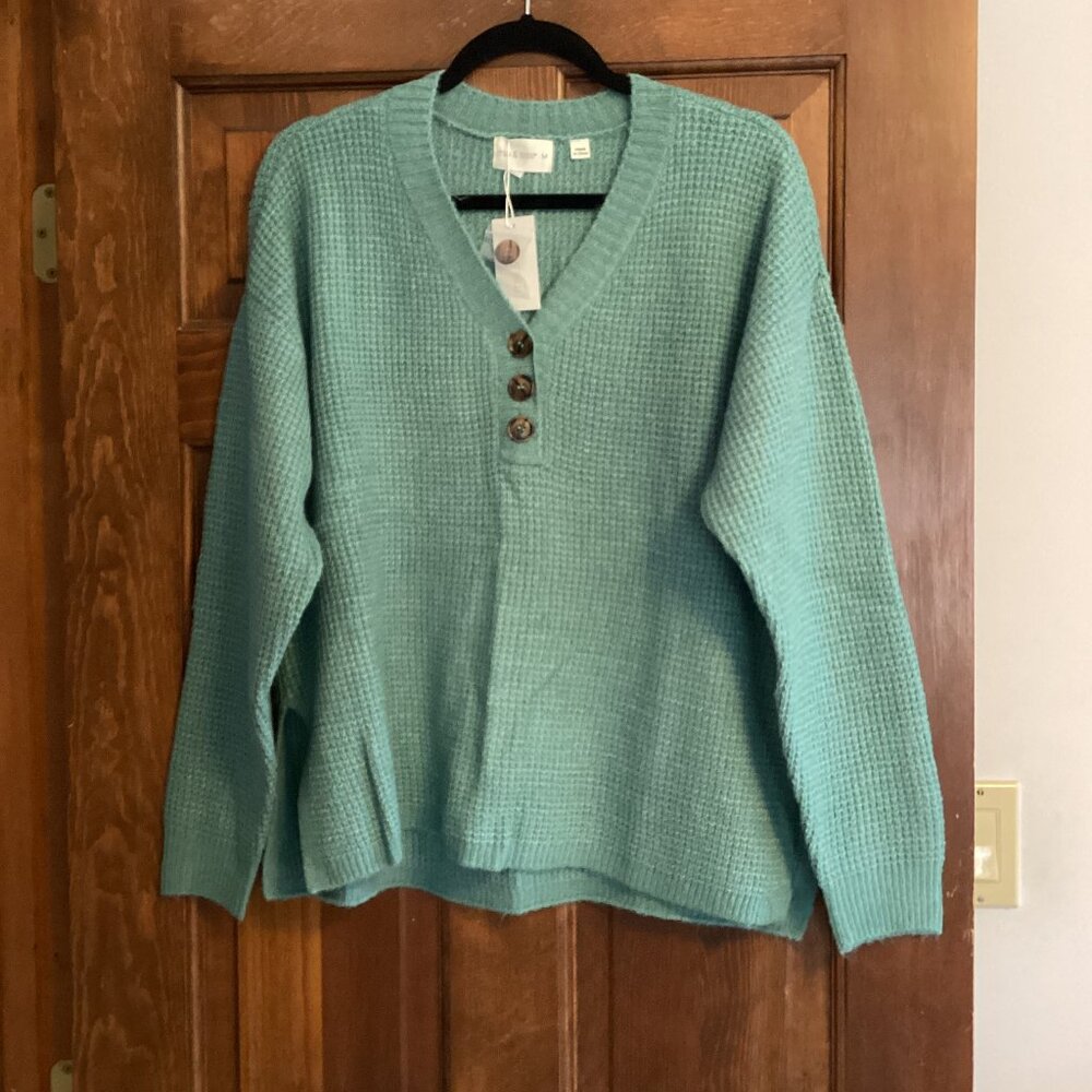 Ladies NWT Mia & Tess Size Medium V-Neck Bluish Green Sweater $47